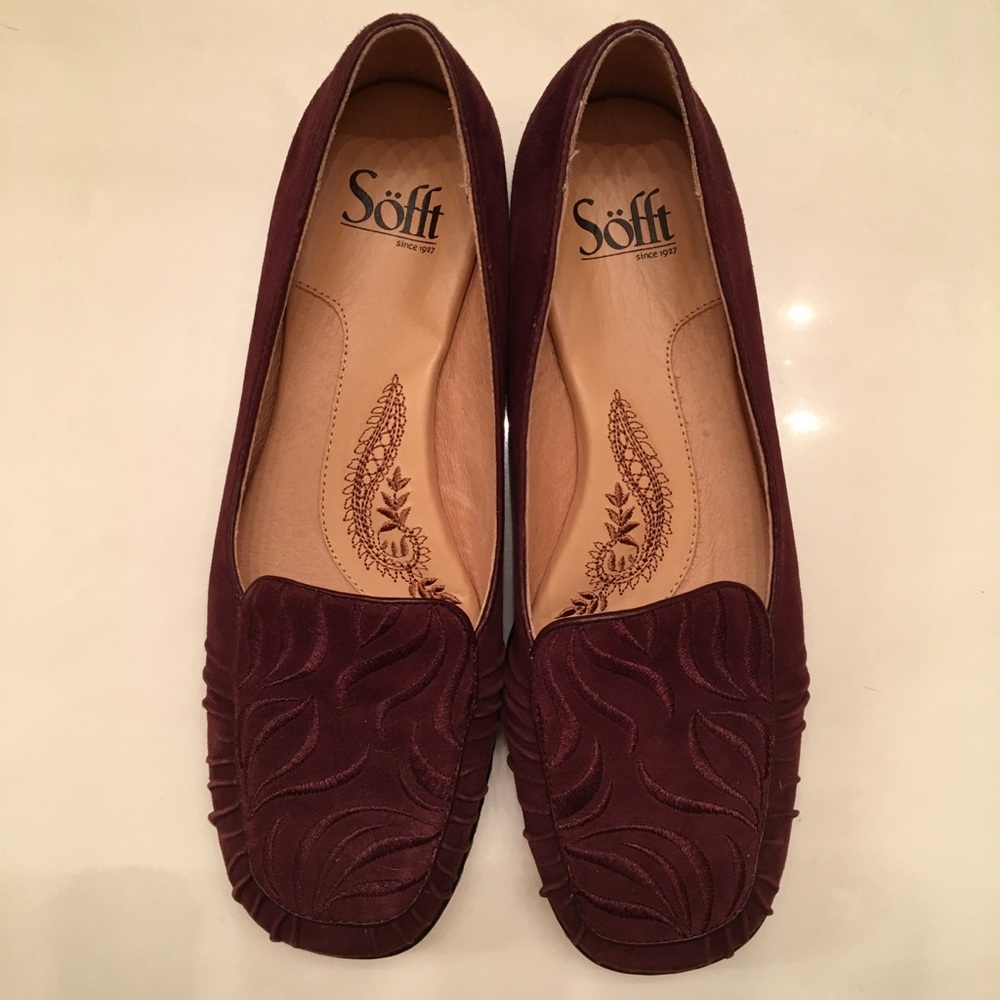 Sofft slip on shoes